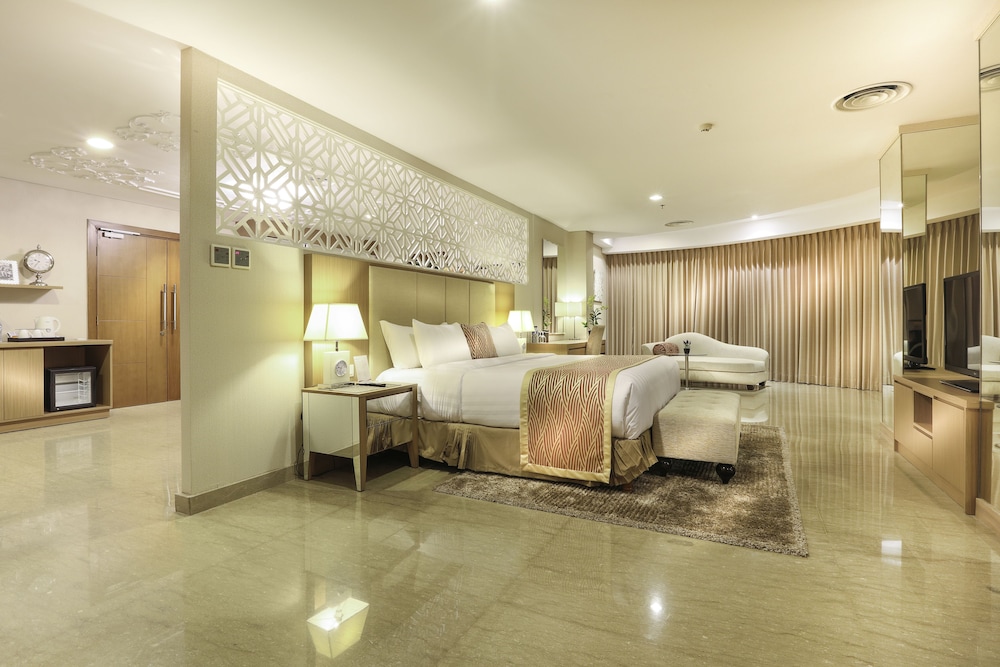 BW SUITE BELITUNG 19/50