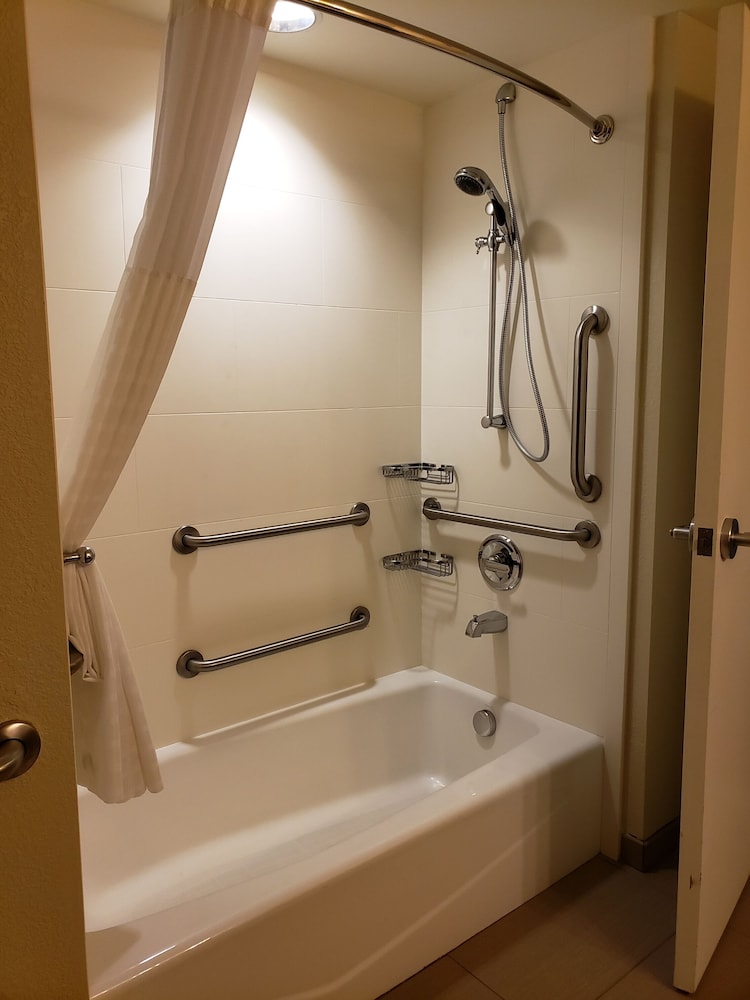 Comfort Inn & Suites Sidney I-80 47/49
