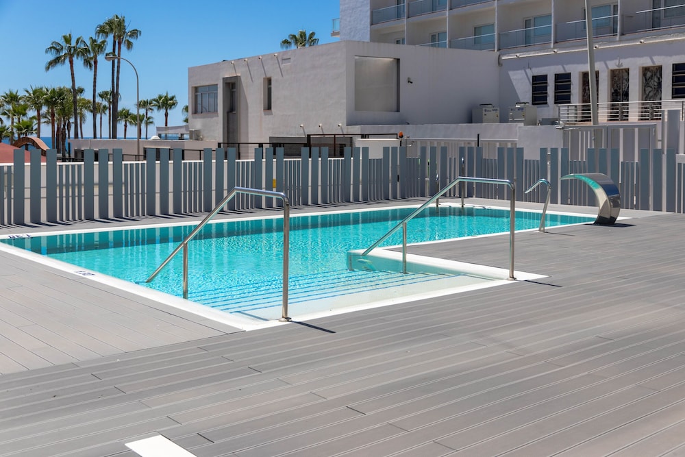 Carihuela Suites 11/31