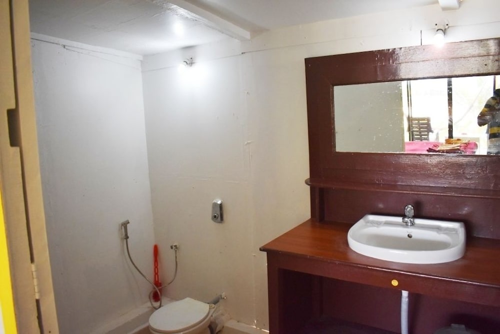 Palolem Beach Resort 50/50