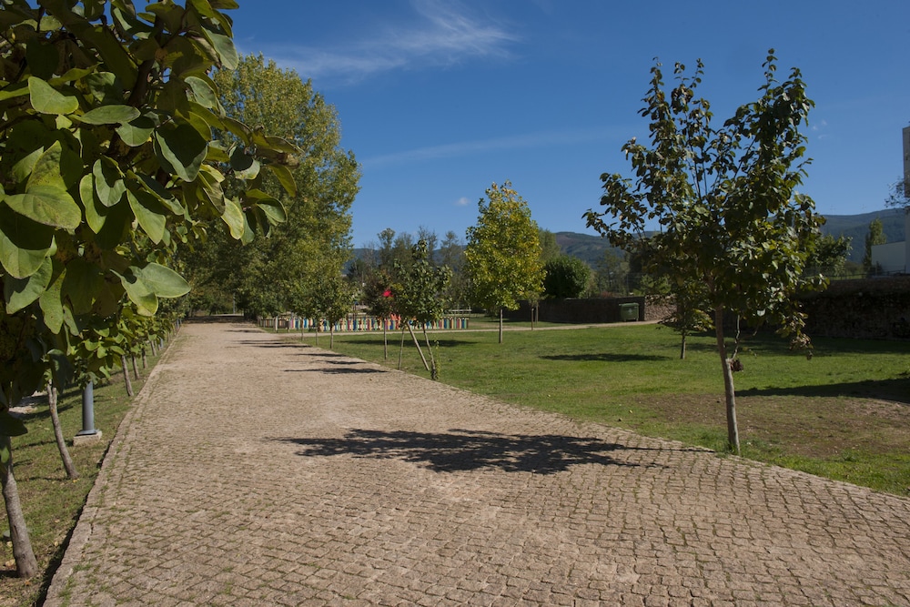 Hotel Parque Serra Da Lousa 65/70