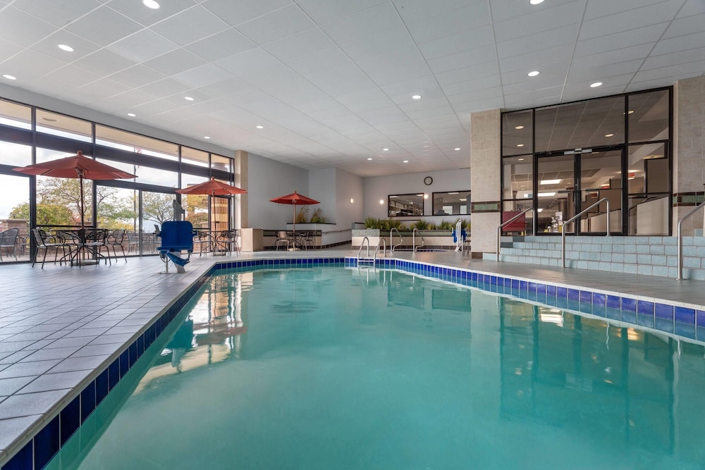 Wyndham Minneapolis South/Burnsville 32/64