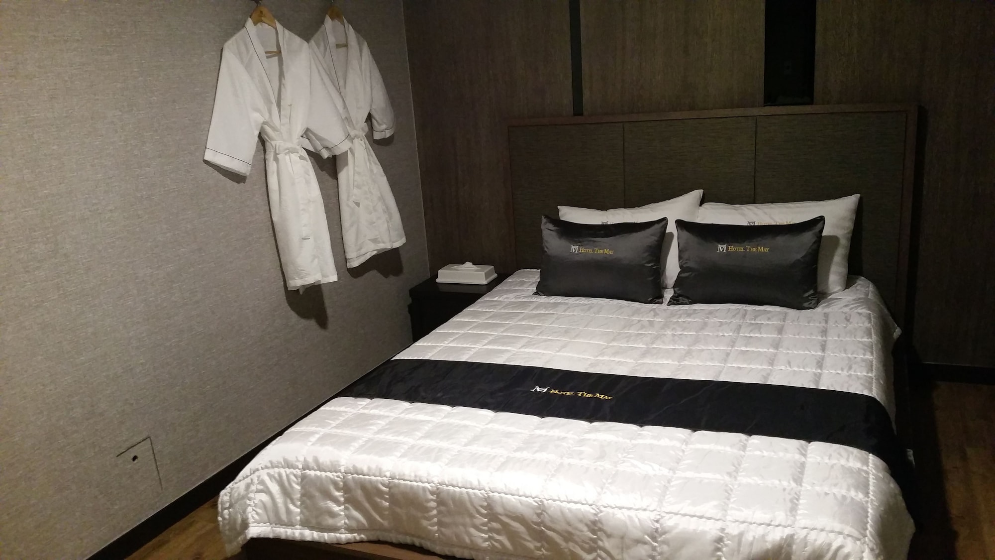 غرفة ديلوكس بسرير كوين، Hotel The May Busan Sasang 3/3