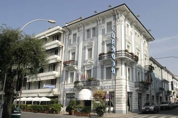 Vi Suites Viareggio 2/50