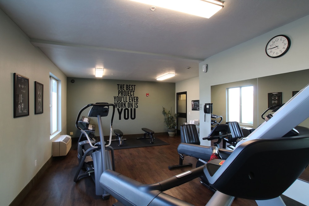 Oxford Suites Spokane Valley 30/64