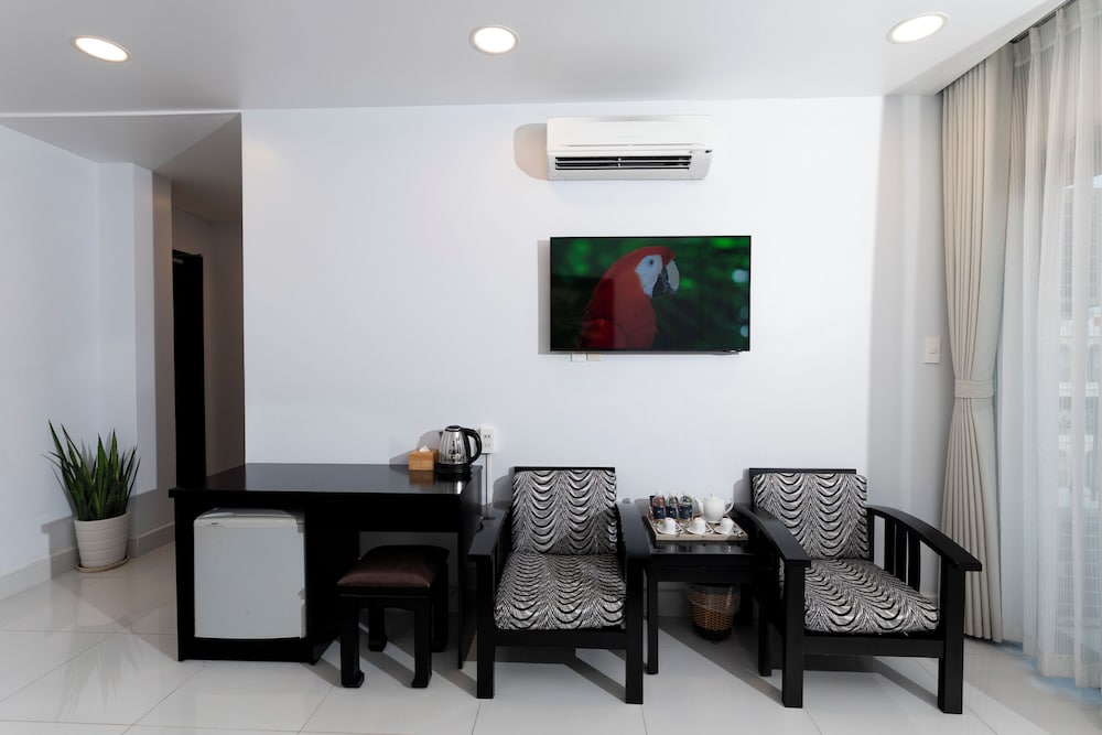 Hoang Long Hotel 25/50