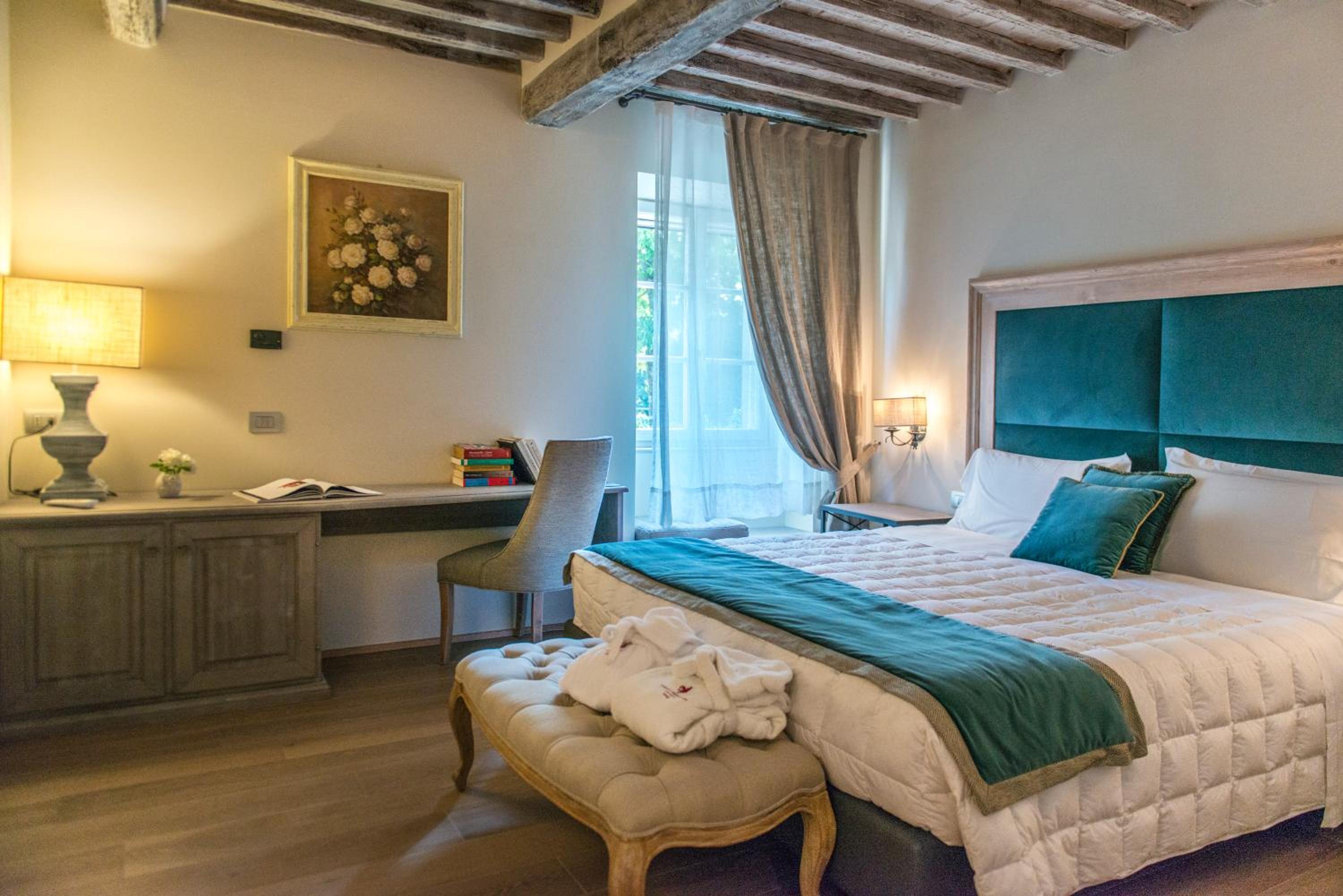 Junior Suite, King Bed, Separate Building