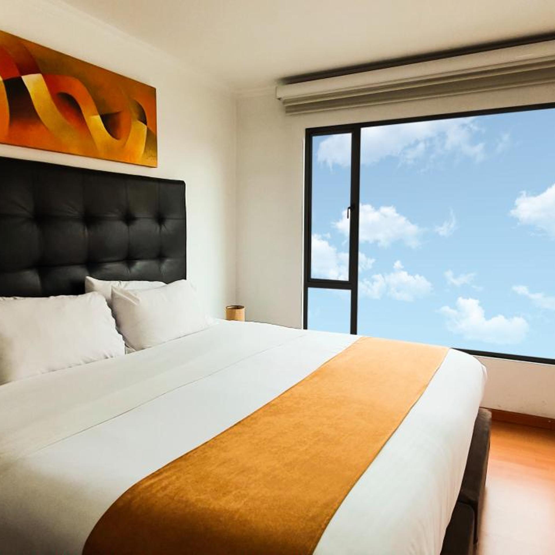 Apartasuites Plaza Modelia 8/40