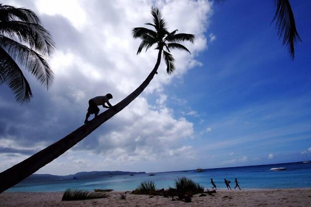 Boracay Beach Houses 41/50