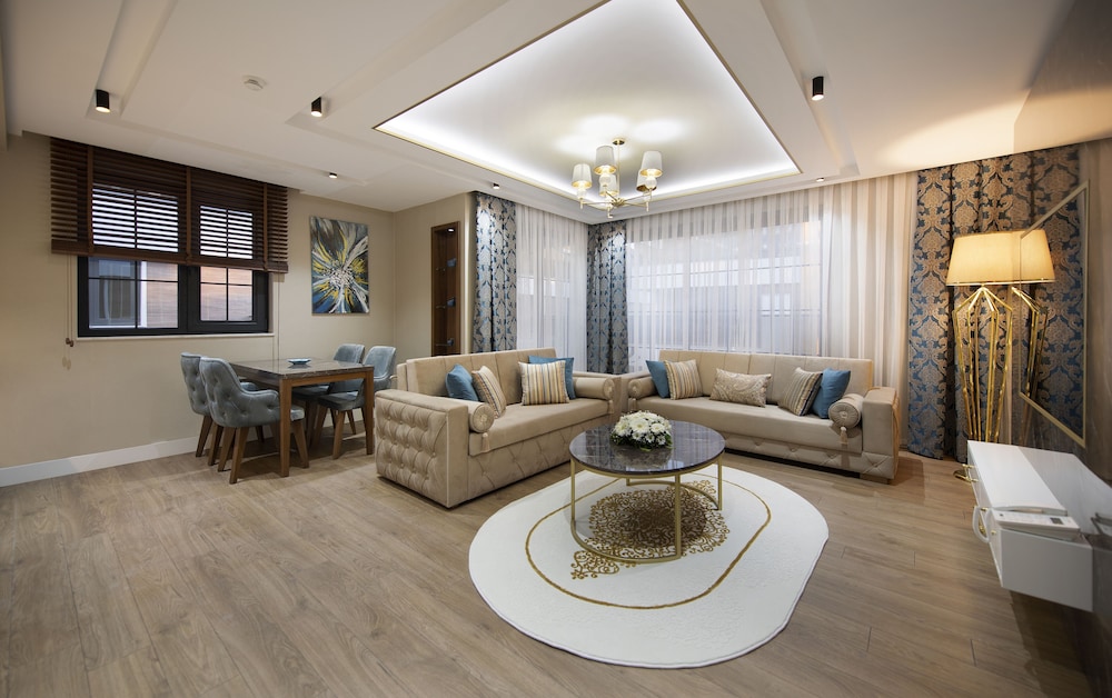 Elysium Green Suites 36/60