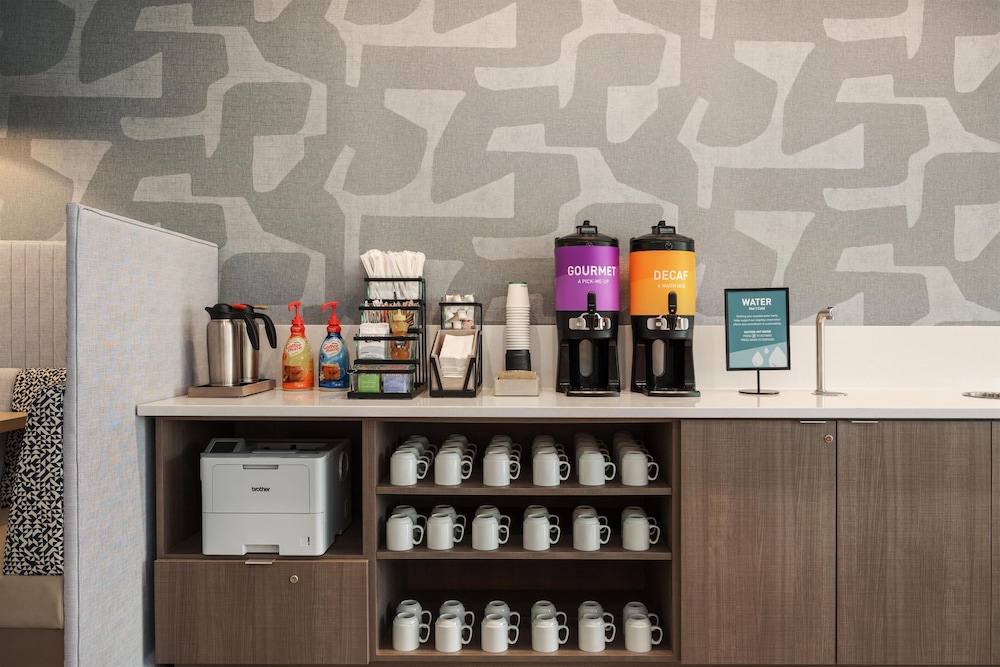 Home2 Suites by Hilton Lafayette I-10 42/55
