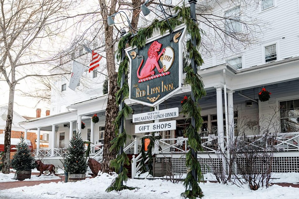 The Red Lion Inn 41/47