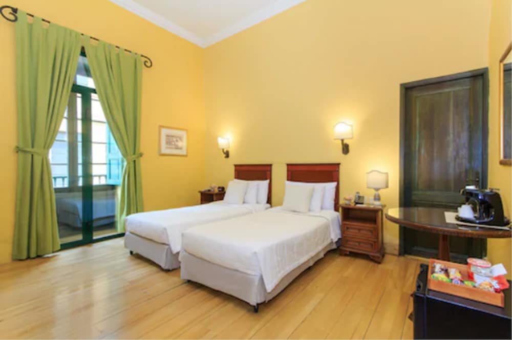 De La Opera Hotel 30/74