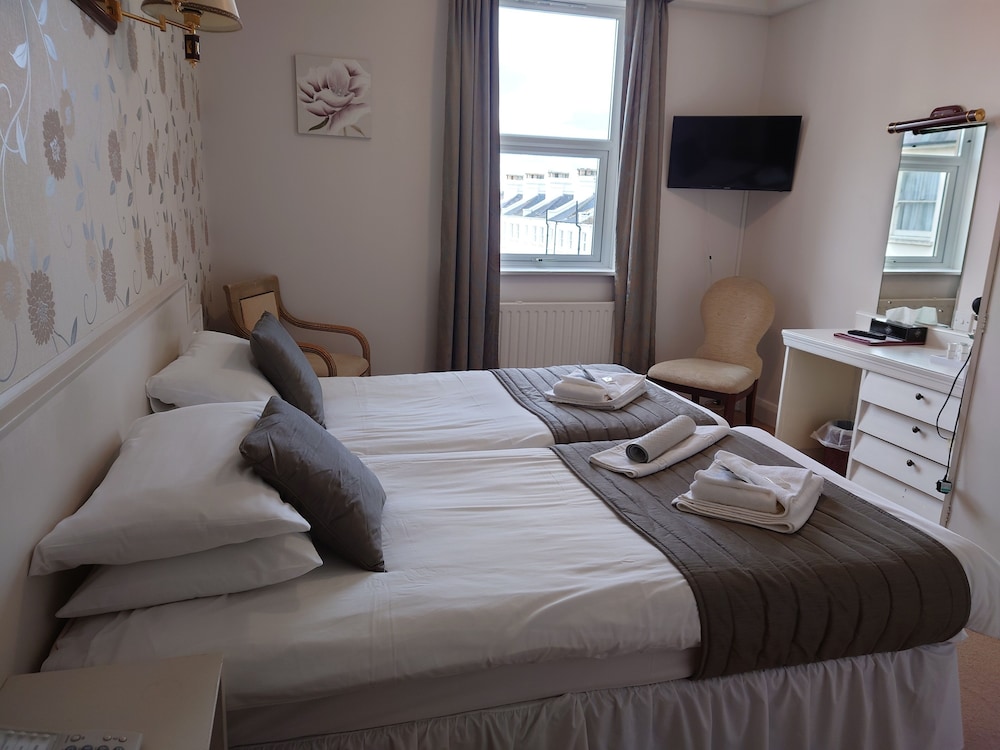 Inland, Twin Beds