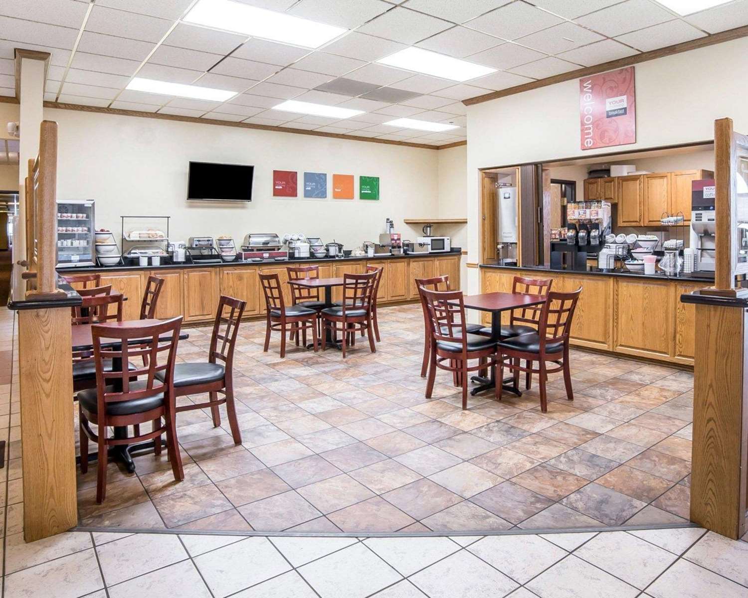 FairBridge Inn and Suites Glendive (ex Comfort Inn) 23/30