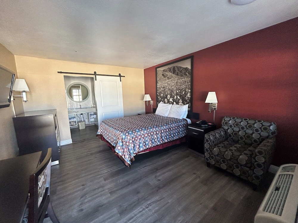 Motel6 Pasadena, CA – Old Town Pasadena Area 23/30