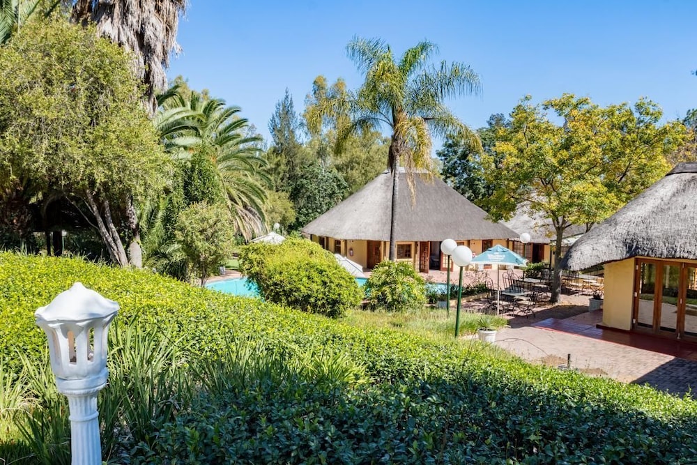 Shumba Valley Lodge 46/50