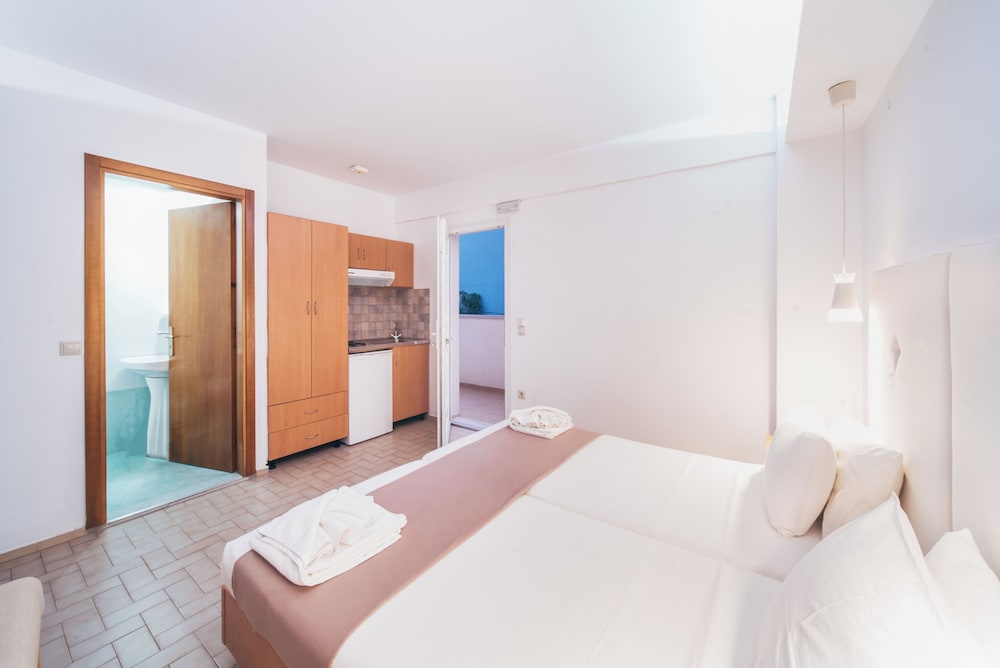 Soleil Rooms & Suites 13/42