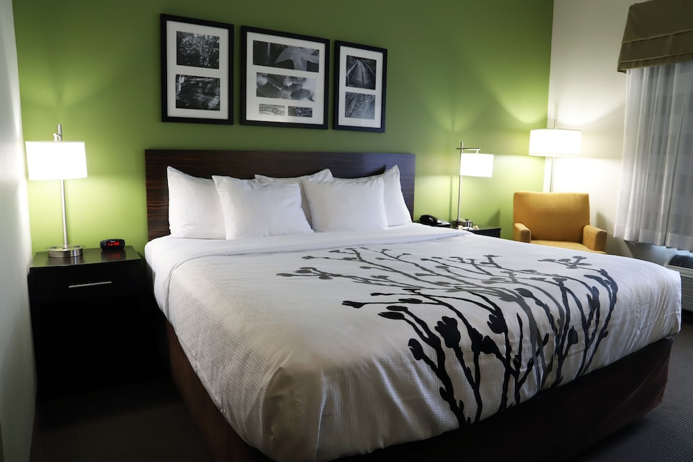 Sleep Inn & Suites Belmont / St. Clairsville 9/45