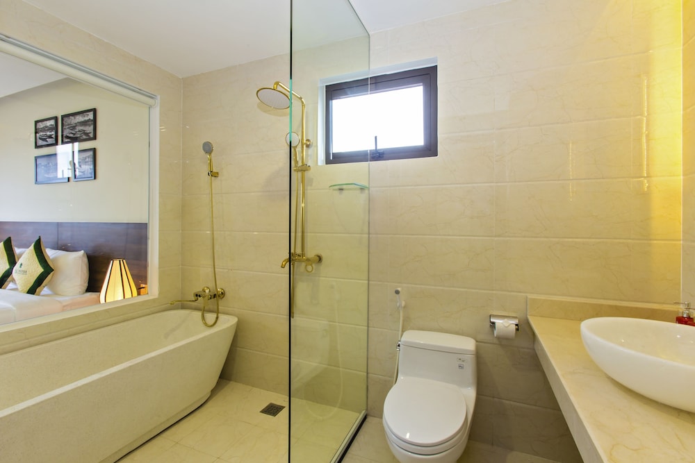 Ally Beach Boutique Hotel Hoian 49/50