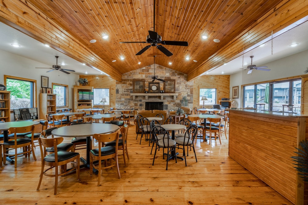 restaurant-cafeteria