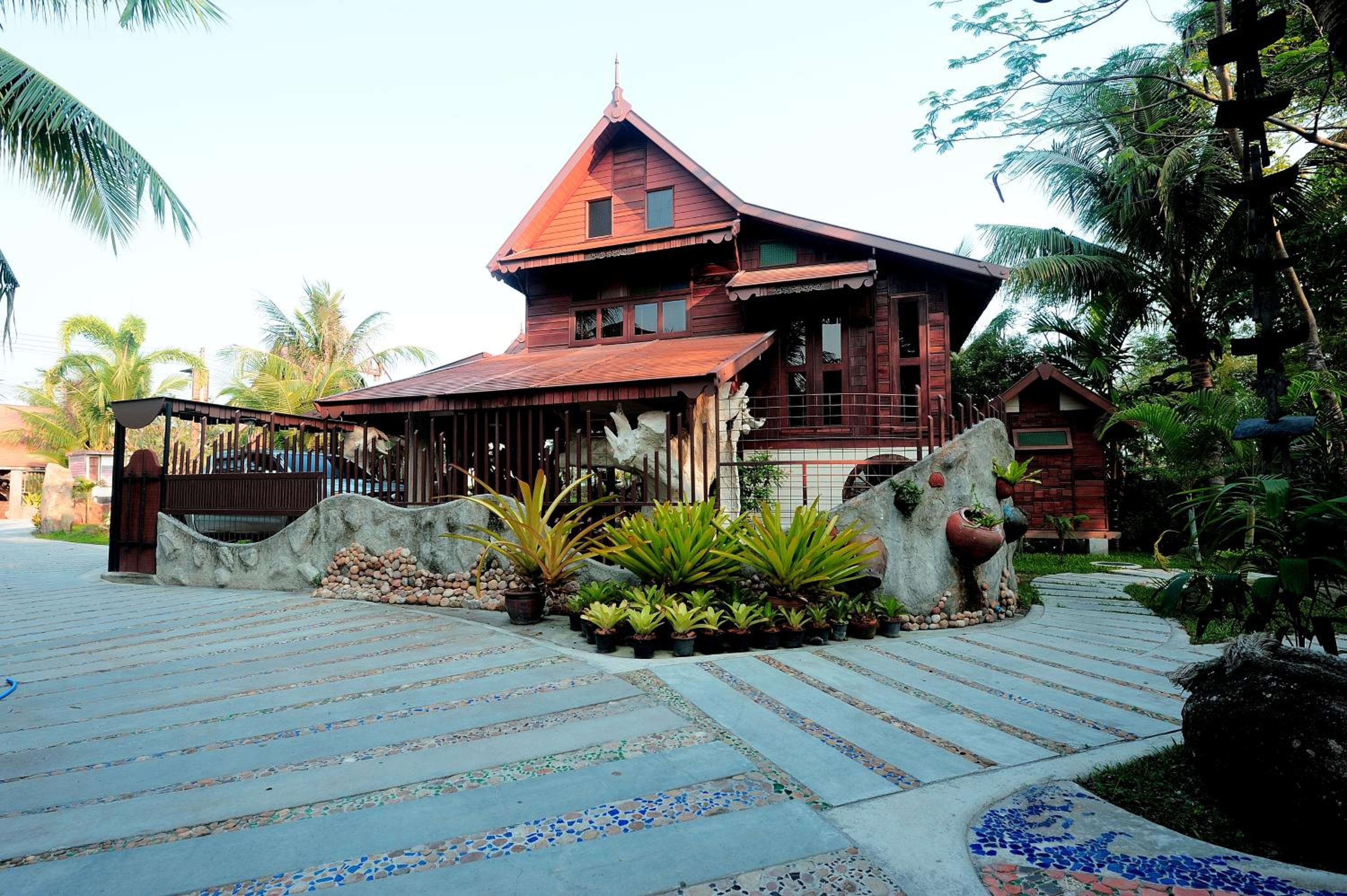 Capital O 1001 Suankaew Art Cottage 5/50