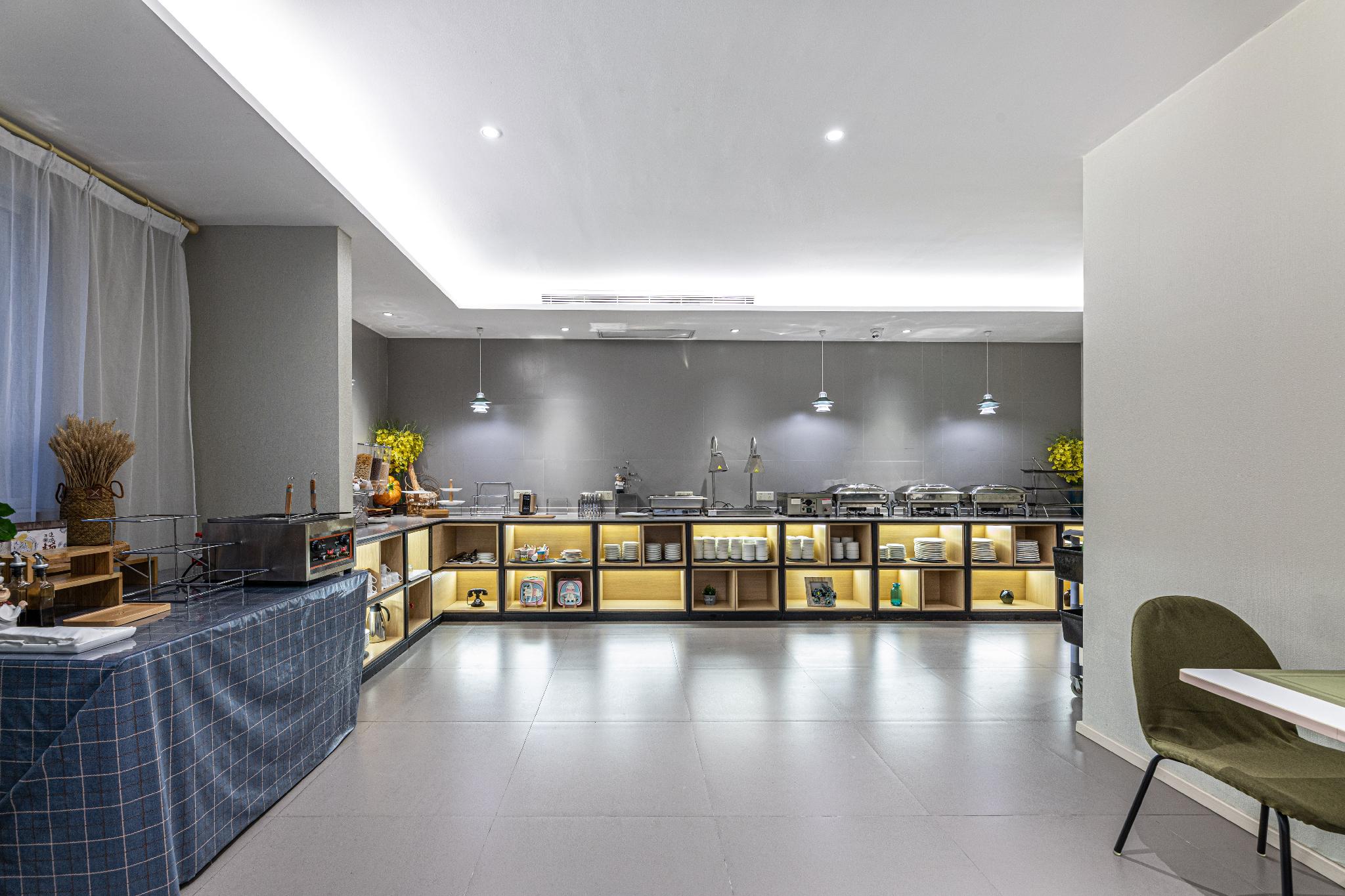 Home Inn Selected (Suzhou Guanqian Street store) 28/34