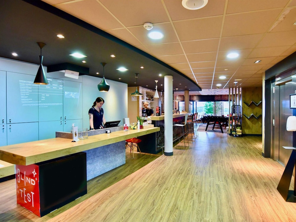 Ibis Les Herbiers 6/67