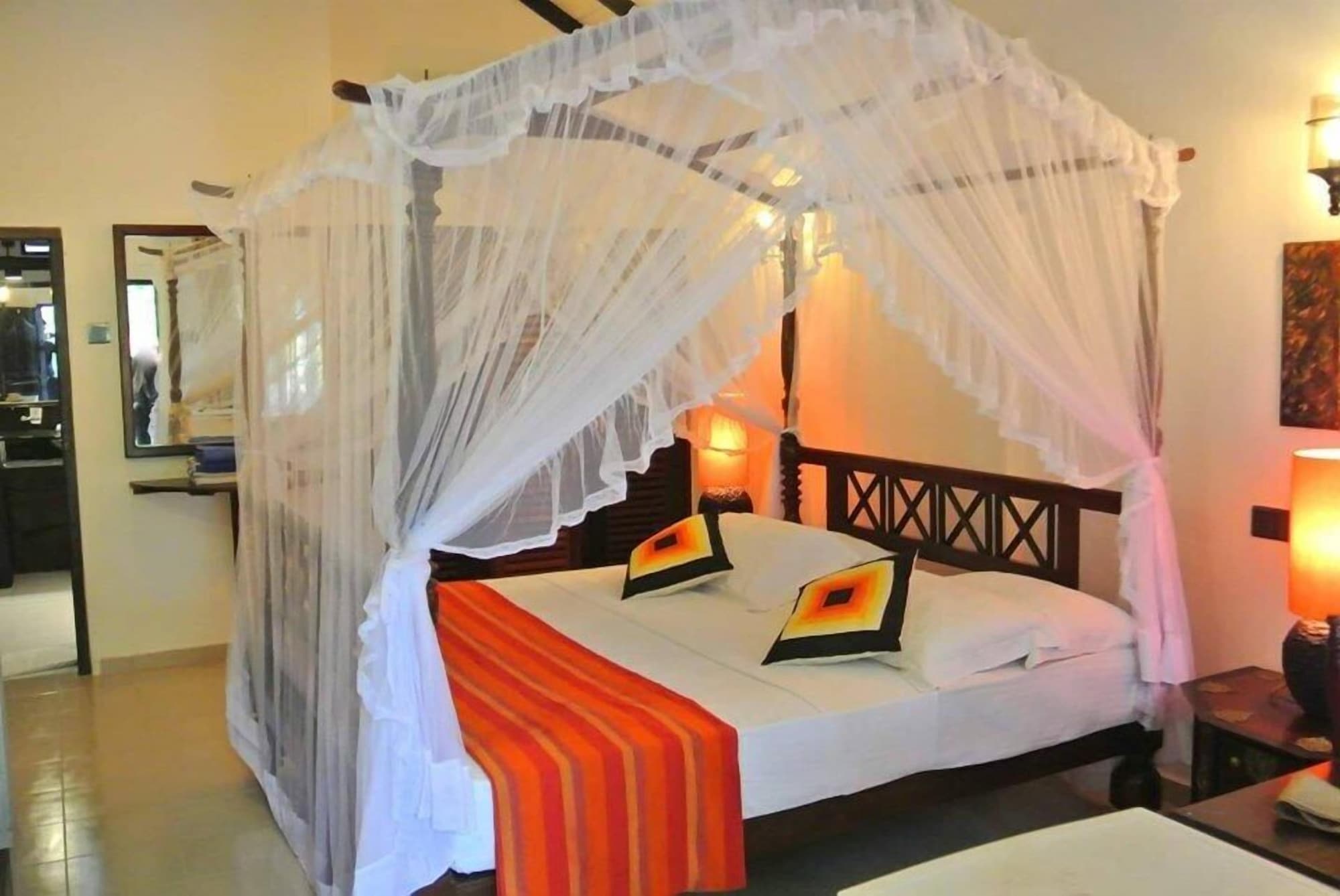 DELUXE, CABANA
