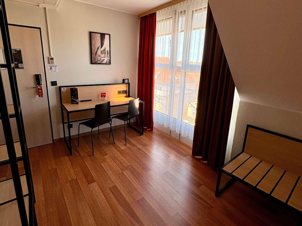 IBIS NUERNBERG ALTSTADT 22/66