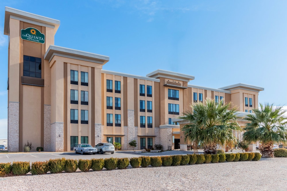 La Quinta Inn And Suites Carlsbad 3/59