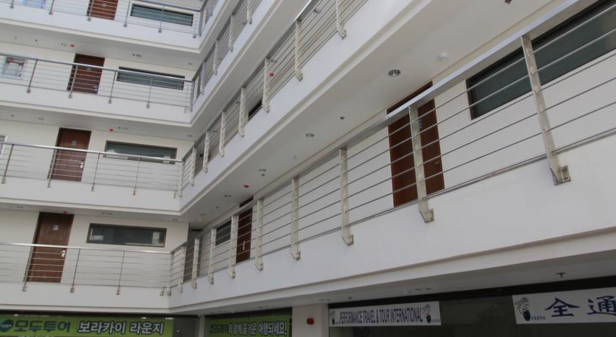 Crown Regency Courtyard Resort 1/18