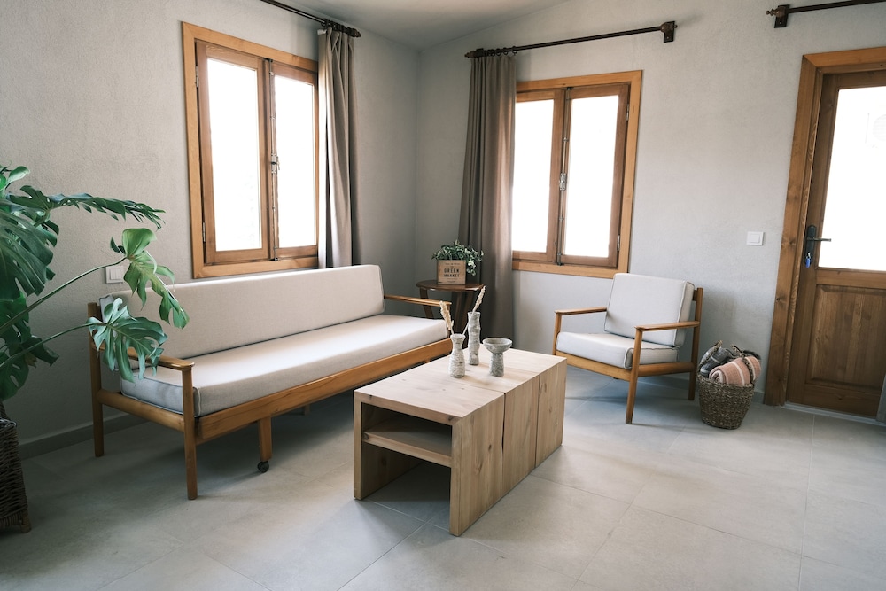 Nephos Hotel 31/50