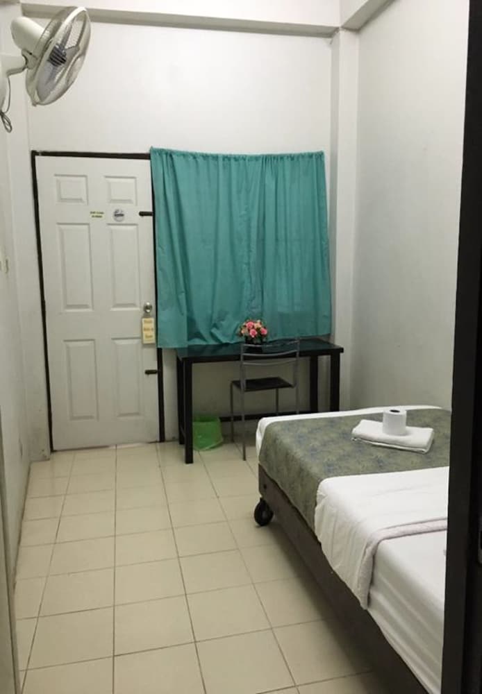 ROOM, SEMI DOUBLE BED, WITH FAN