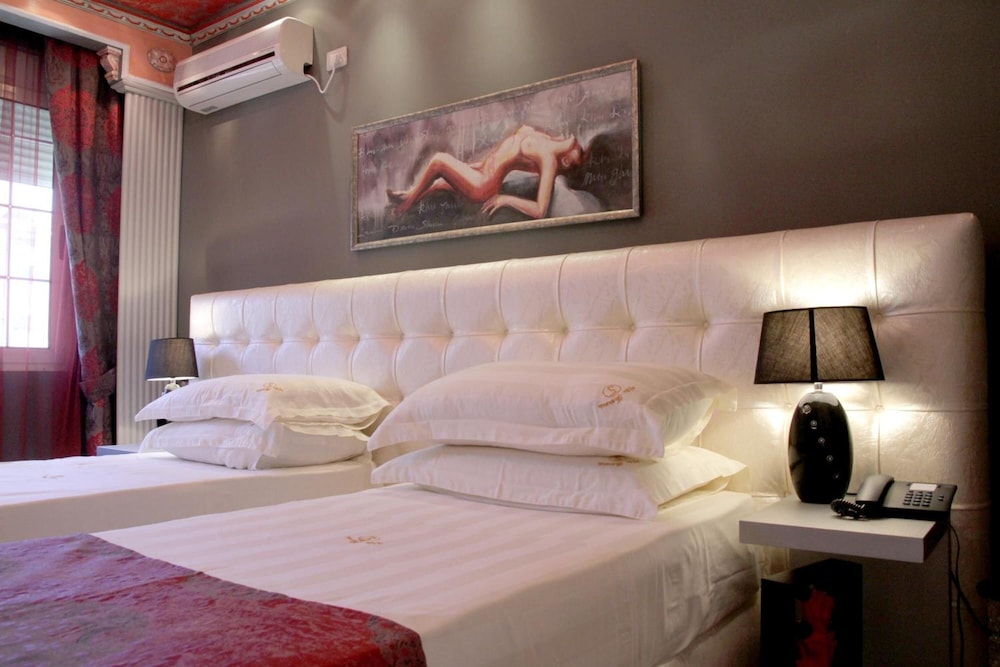 VILA FERNANDO HOTEL 11/40