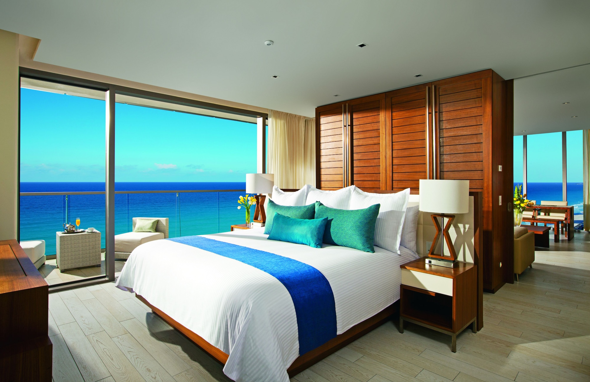 MASTER, SUITE, OCEAN FRONT