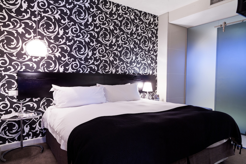 Colosseum Hotel 24/73