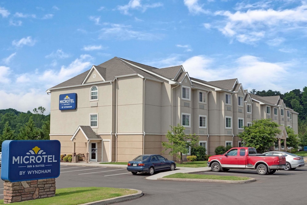 Microtel Inn And Suites By Wyndham Jasper 13/15