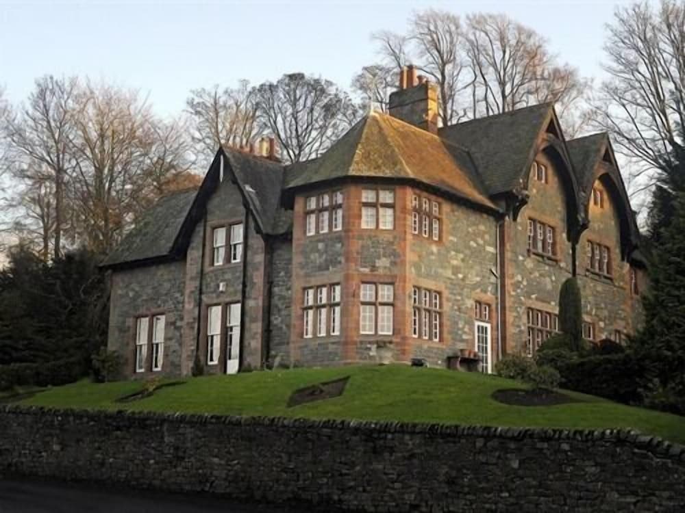 The Glen Hotel 21/22