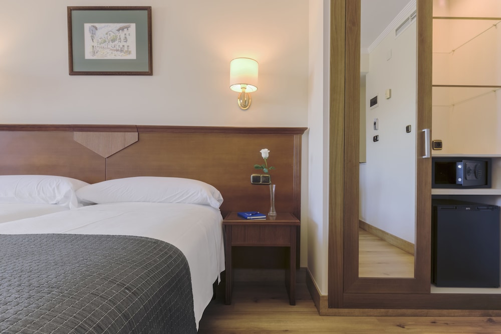 Alixares Hotel 38/82