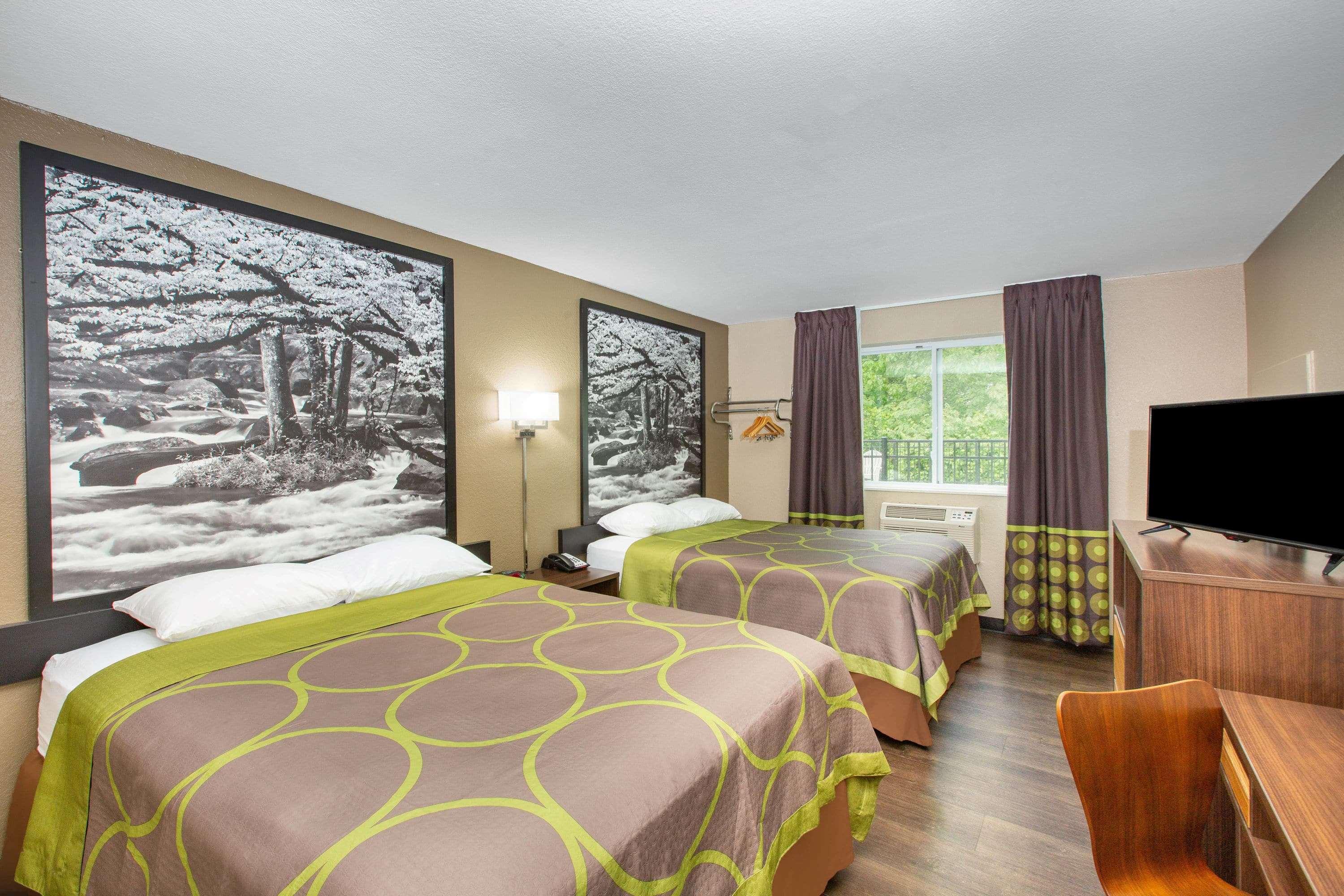 Super 8 By Wyndham Chattanooga Lookout Mountain Tn 9/21