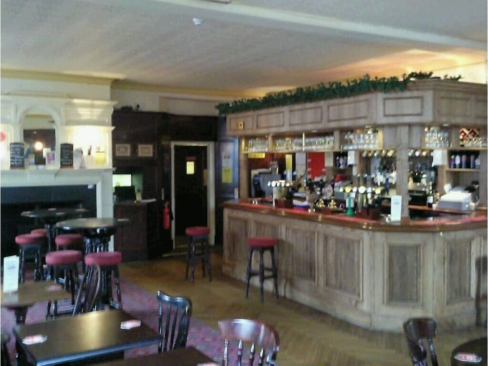 Village House Hotel - Inn 23/31