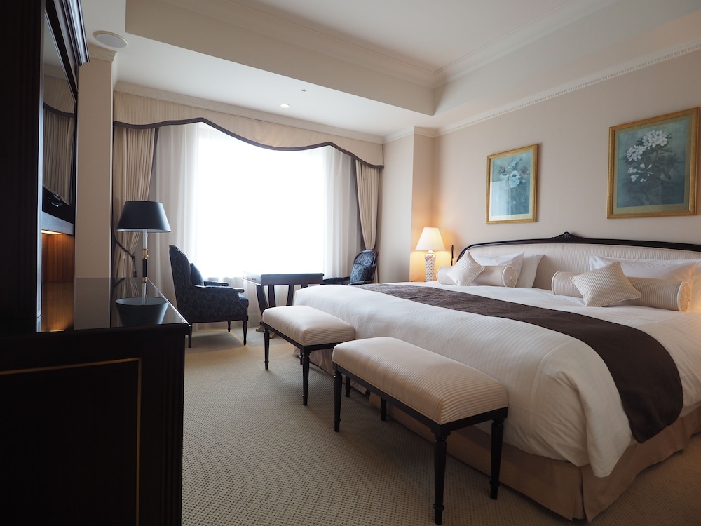 PREMIER, DOUBLE BED, CLUB LOUNGE ACCESS
