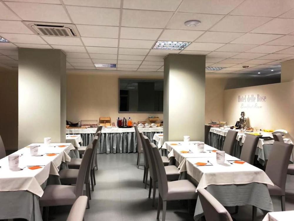 Hotel Delle Rose 36/45