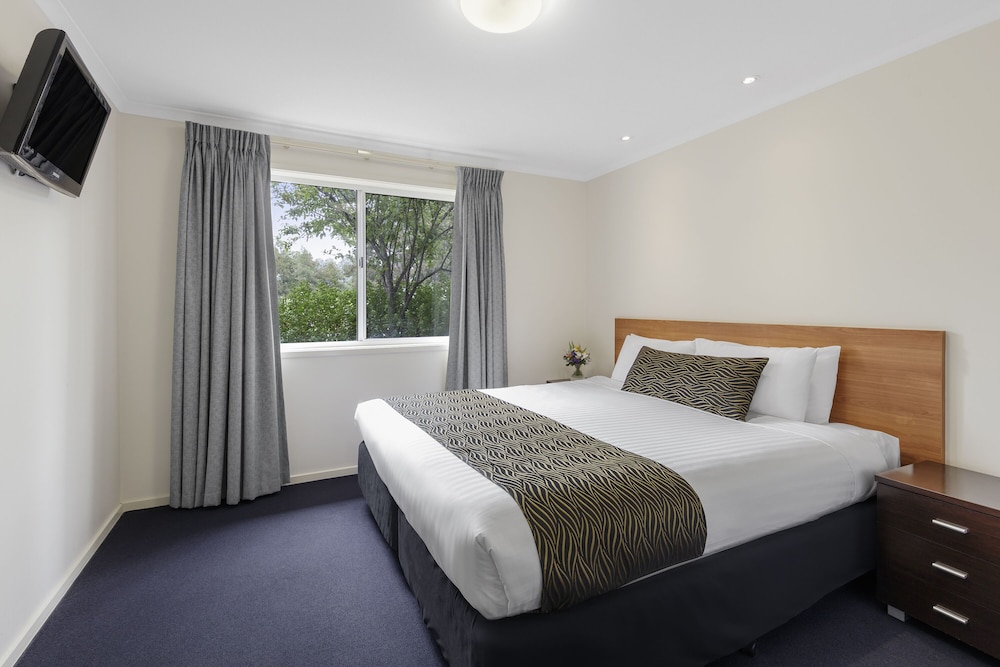 Ramada Encore by Wyndham Belconnen Canberra 12/38