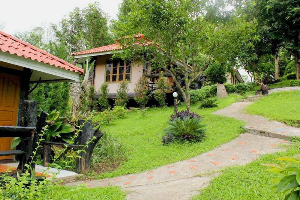 Baan Phuthadol 35/41