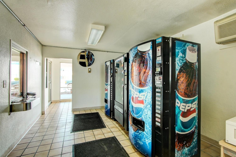 Motel6 Denver, CO - Airport 16/46
