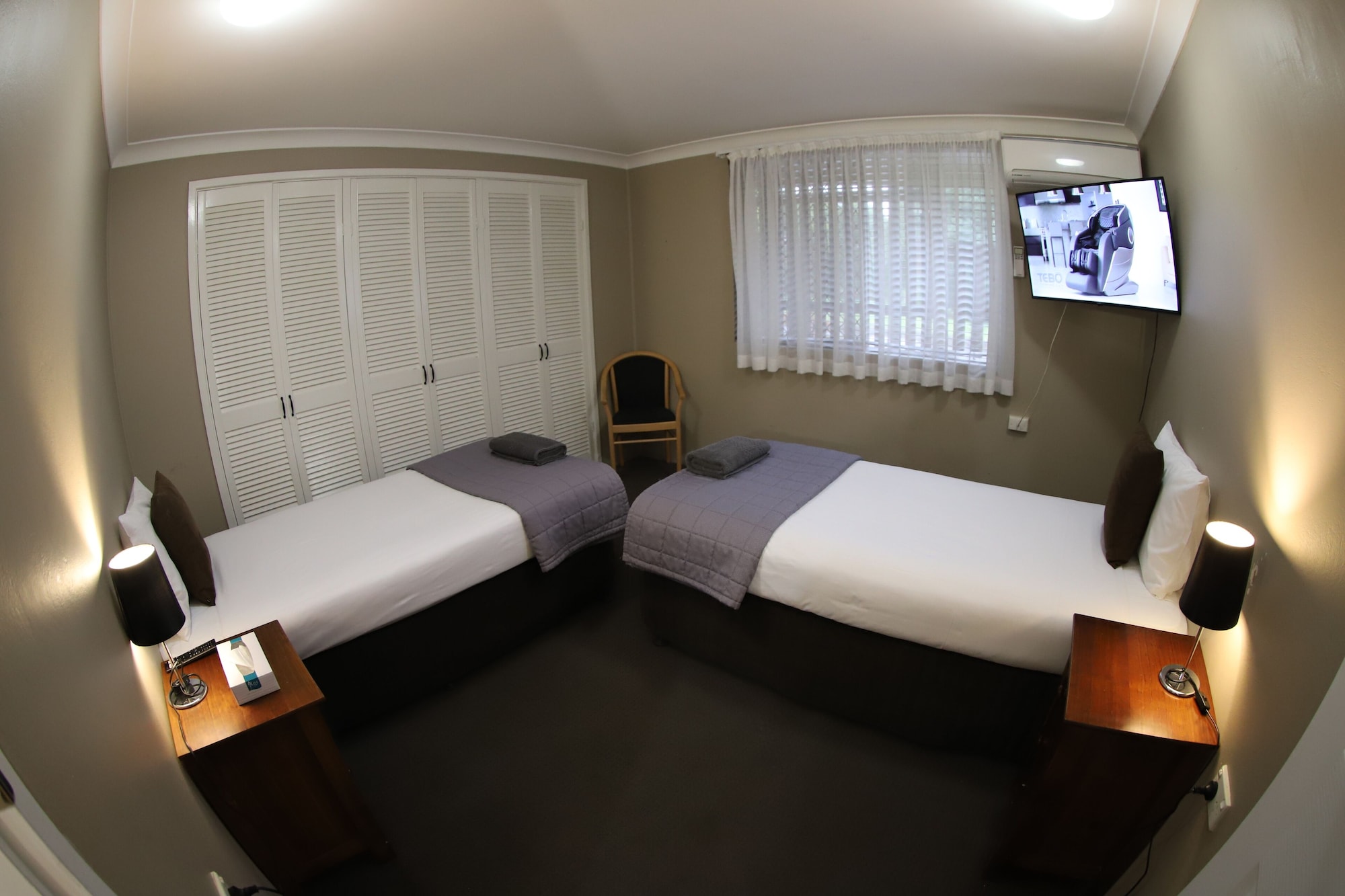 3 BEDROOMS, FAMILY, APARTMENT