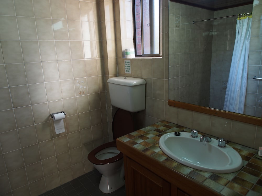 ASCOT MOTOR INN 22/32