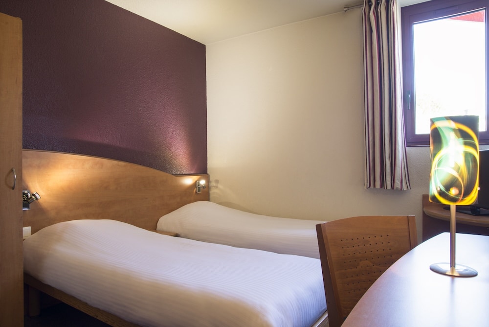 Hotel the Originals Nimes Costieres 8/60